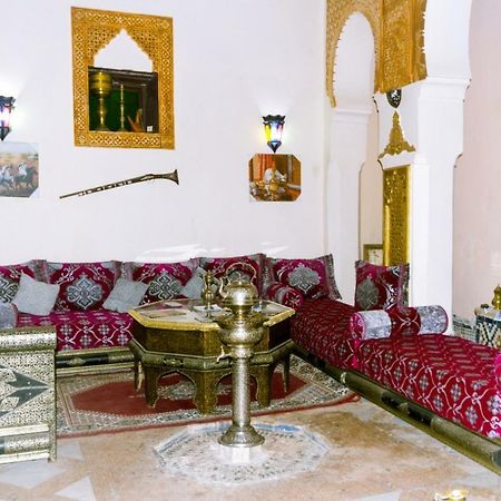 Готель Riad Yanis Мекнес Екстер'єр фото